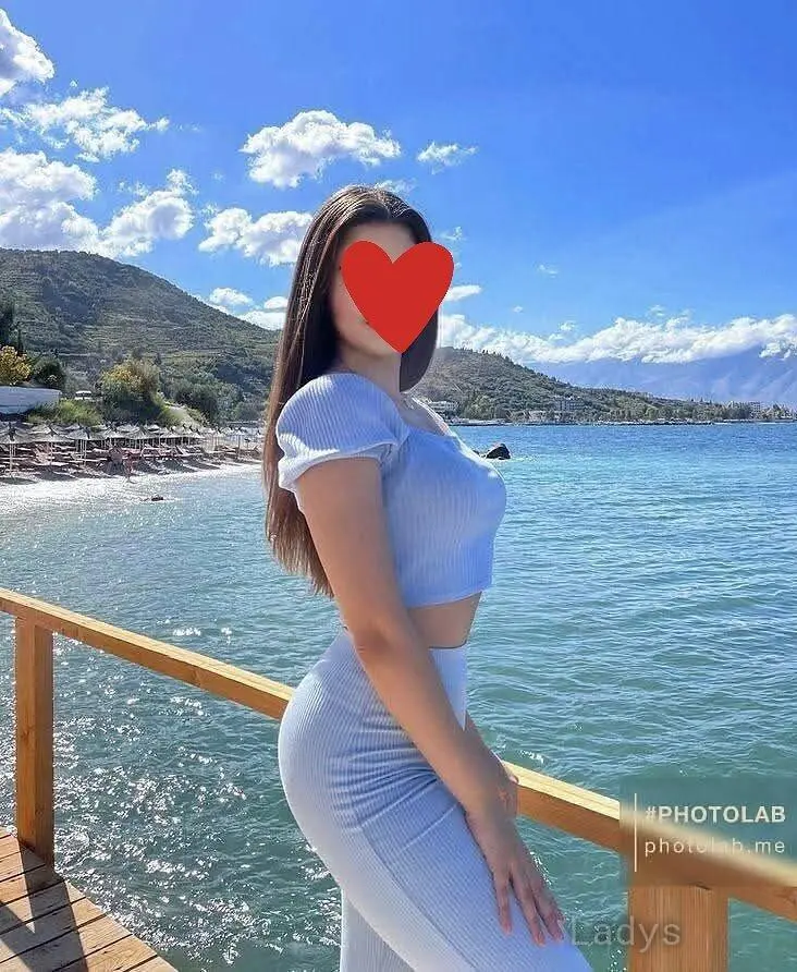 Vee (21) – Call Girl & Independent Escort Service in Coimbatore - Gallery Photo 5