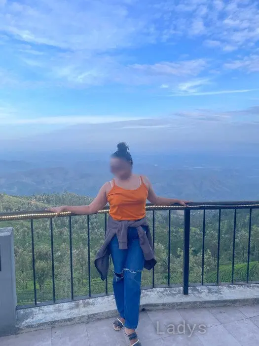Maneesha De (27) – Call Girl & Independent Escort Service in Colombo - Gallery Photo 4