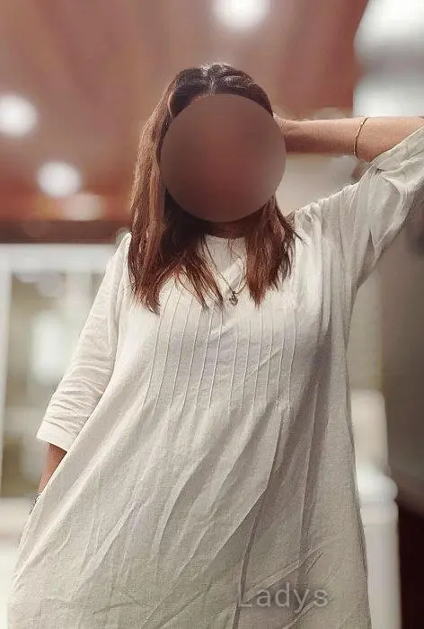 Meesha Masseuse (24) – Call Girl & Independent Escort Service in Colombo - Gallery Photo 3