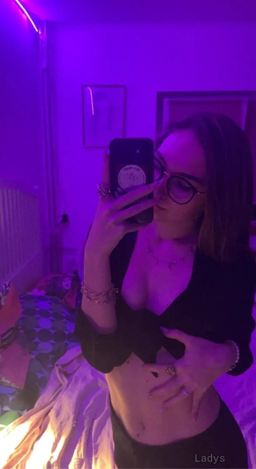 Sarah (26) – Call Girl & Independent Escort Service in Columbus - Gallery Photo 3