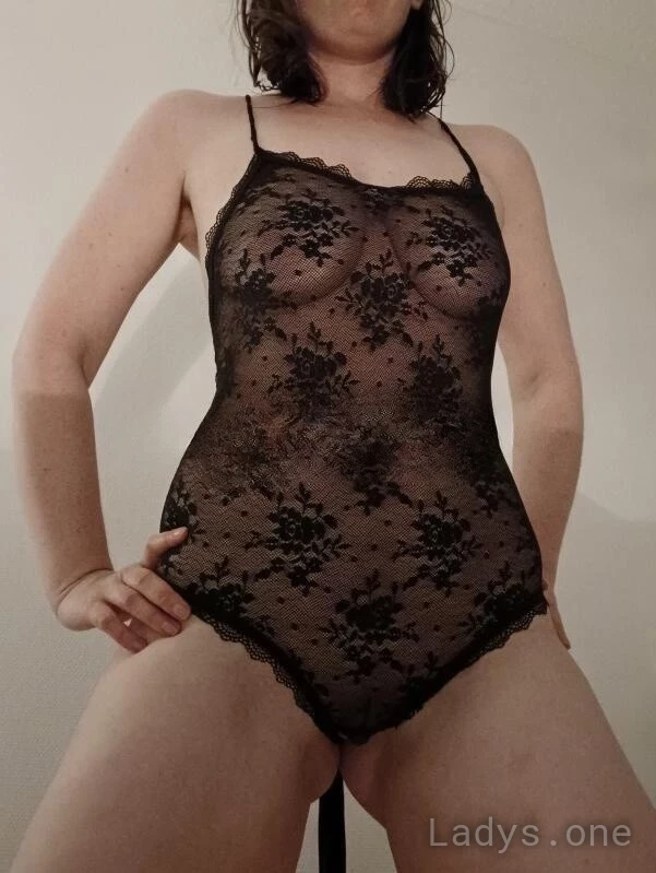 Douceur (33) – Call Girl & Independent Escort Service in Corbeil-Essonnes - Gallery Photo 3