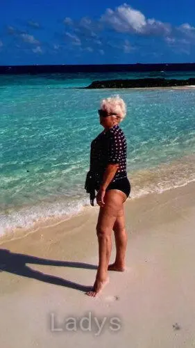 Mature Nati (60) – Call Girl & Independent Escort Service in Cork - Gallery Photo 3