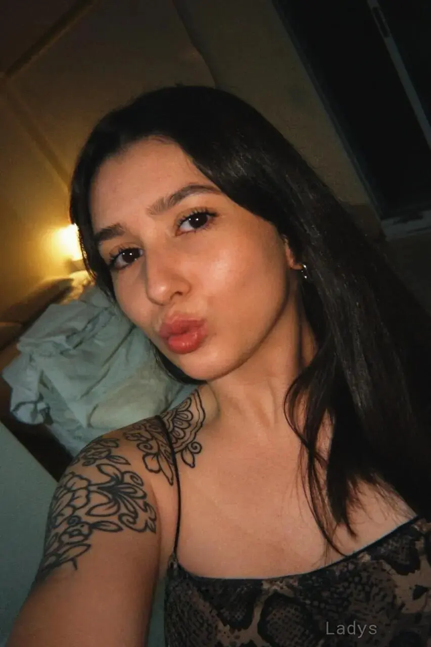 Dakota (23) – Call Girl & Independent Escort Service in Cornwall - Gallery Photo 4