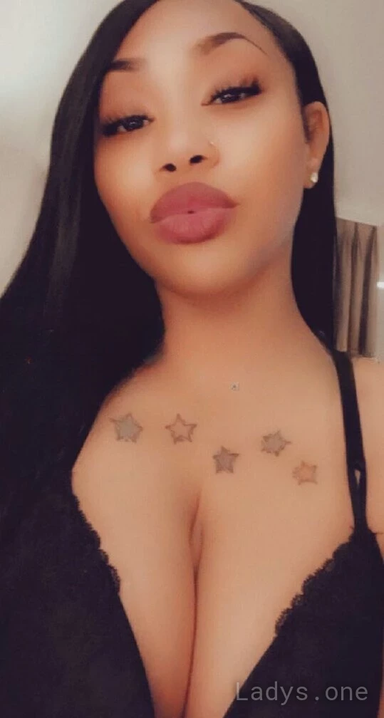 Monica Farr (27) – Call Girl & Independent Escort Service in Coronado - Gallery Photo 4