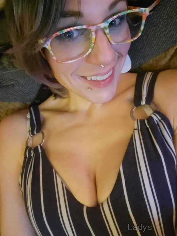 Dana (35) – Call Girl & Independent Escort Service in Courbevoie - Gallery Photo 3