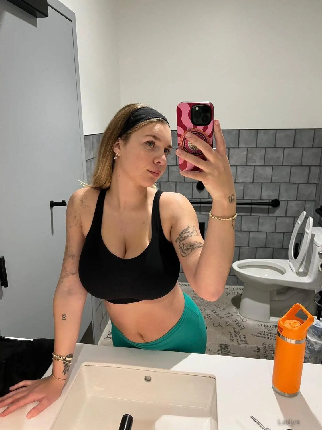 Gabby Bella (26) – Call Girl & Independent Escort Service in Coventry - Gallery Photo 2