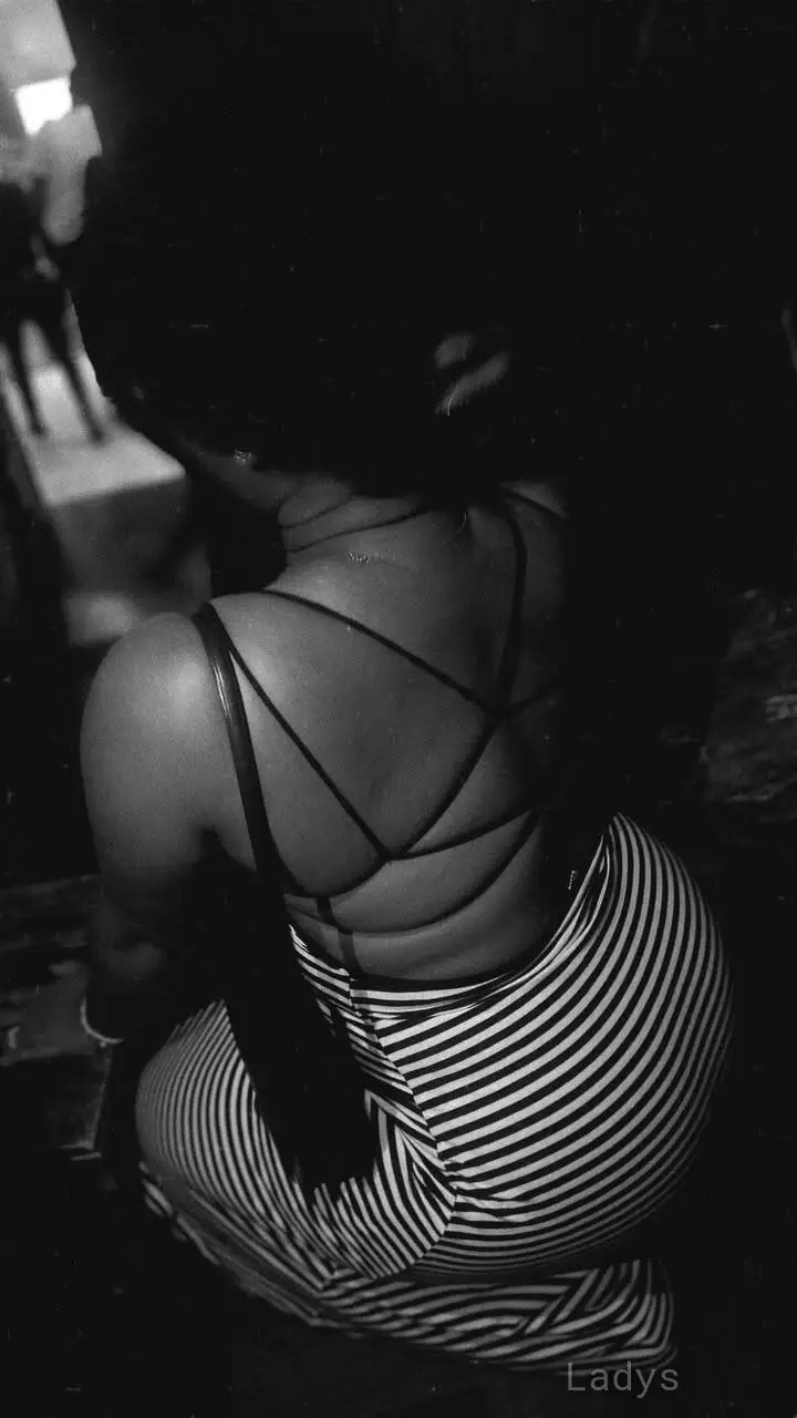 Angela (28) – Call Girl & Independent Escort Service in Créteil - Gallery Photo 3