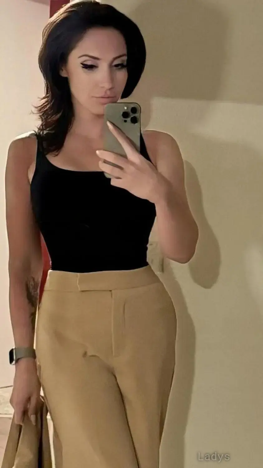 Ellen (25) – Call Girl & Independent Escort Service in Cranston - Gallery Photo 2