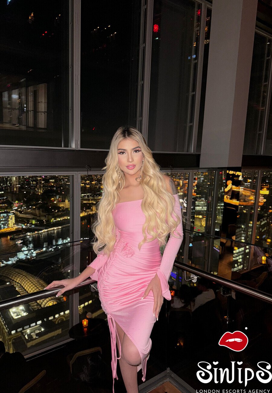 Luxia (20) – Call Girl & Independent Escort Service in Crawley - Gallery Photo 5