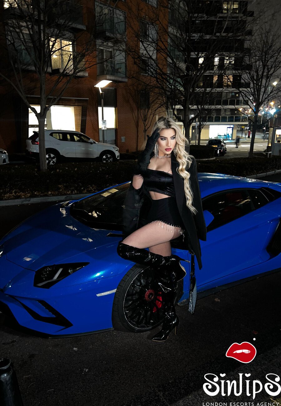Luxia (20) – Call Girl & Independent Escort Service in Crawley - Gallery Photo 4