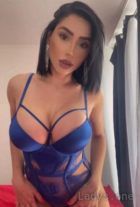 Esther (25) – Call Girl & Independent Escort Service in Crespo - Gallery Photo 2