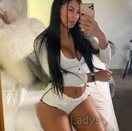 Crotone (28) – Call Girl & Independent Escort Service in Crotone - Gallery Photo 3