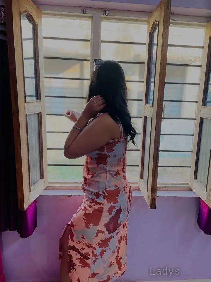 Nidhi (26) – Call Girl & Independent Escort Service in Da Nang - Gallery Photo 3