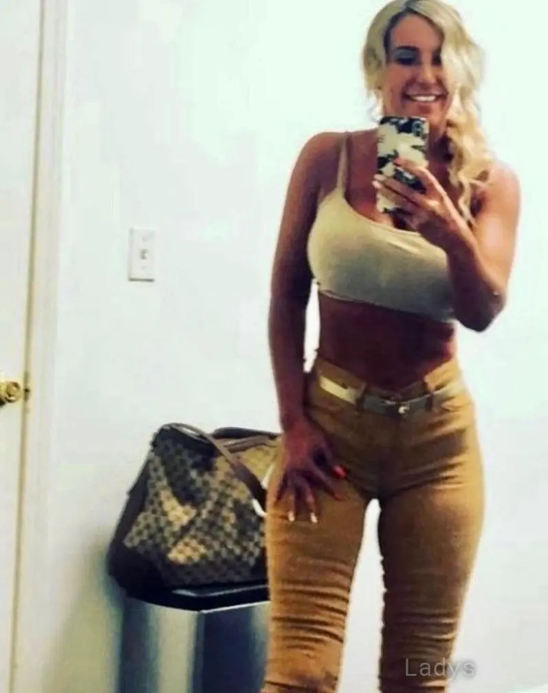 Claire (32) – Call Girl & Independent Escort Service in Dallas - Gallery Photo 3