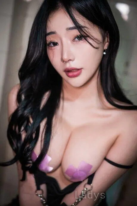 Sophia (23) – Call Girl & Independent Escort Service in Daqing - Gallery Photo 7