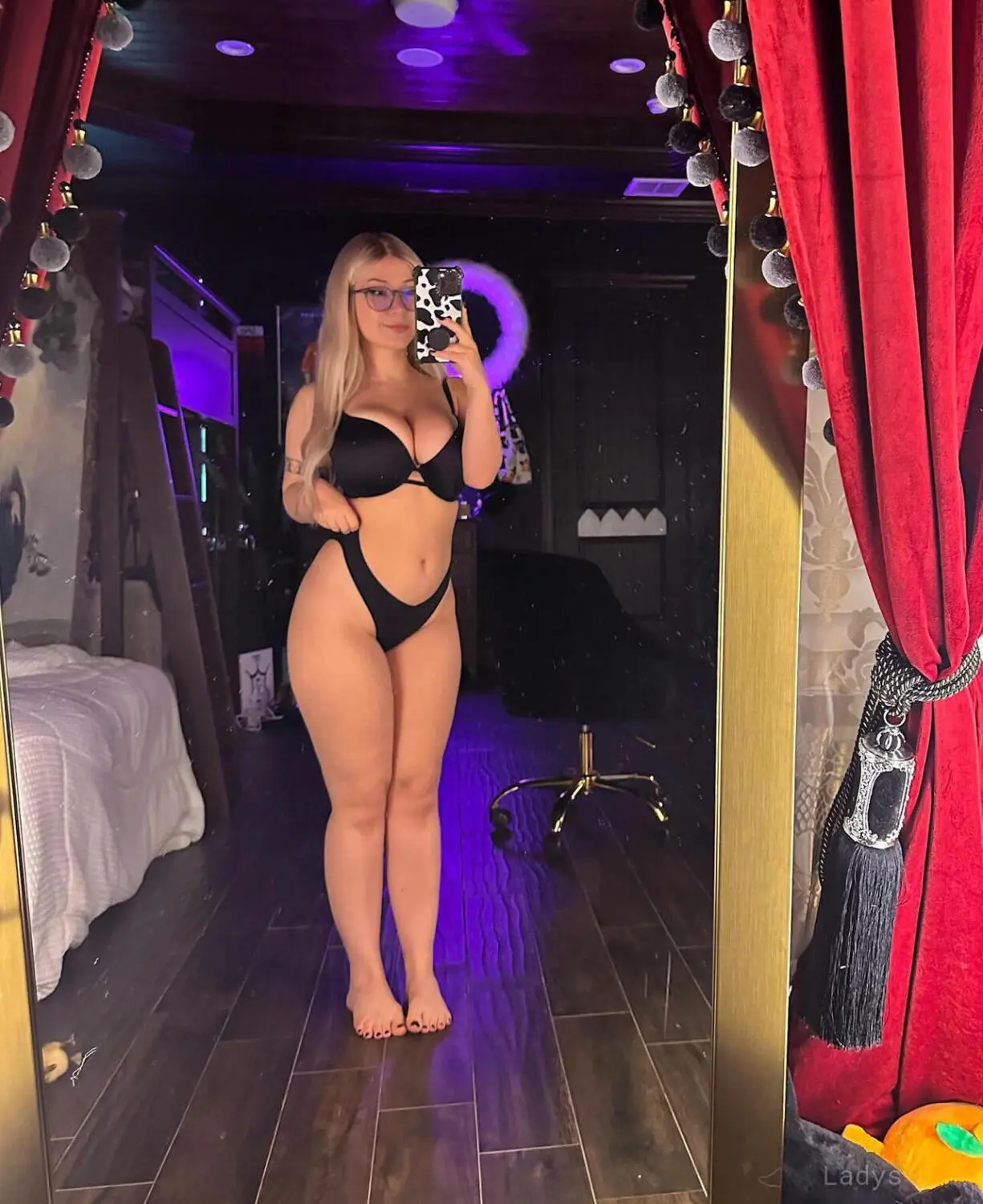 Angela (25) – Call Girl & Independent Escort Service in Darwin - Gallery Photo 8