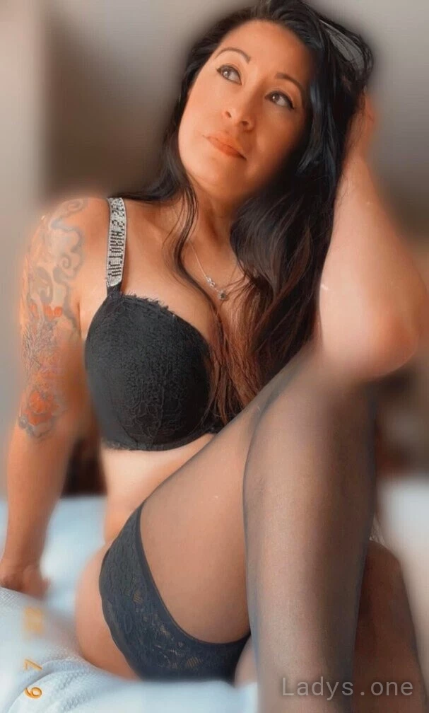 Karma Dasani (45) – Call Girl & Independent Escort Service in Dayton - Gallery Photo 4