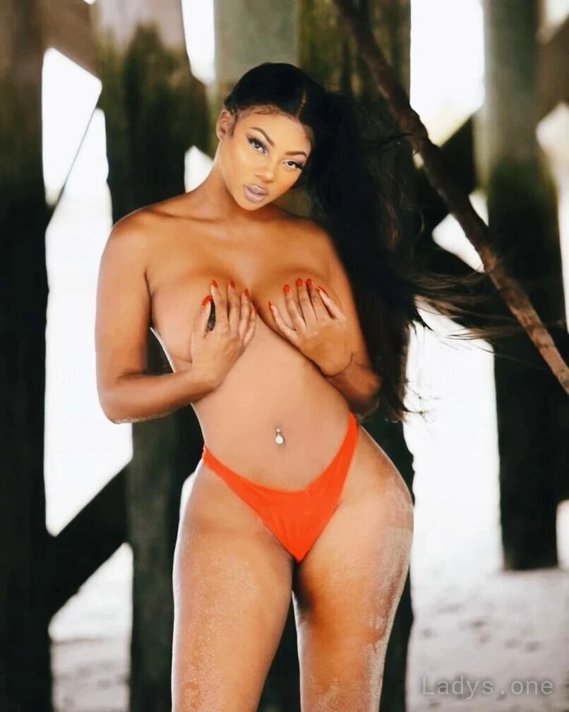 Vanessa (25) – Call Girl & Independent Escort Service in Dearborn - Gallery Photo 5