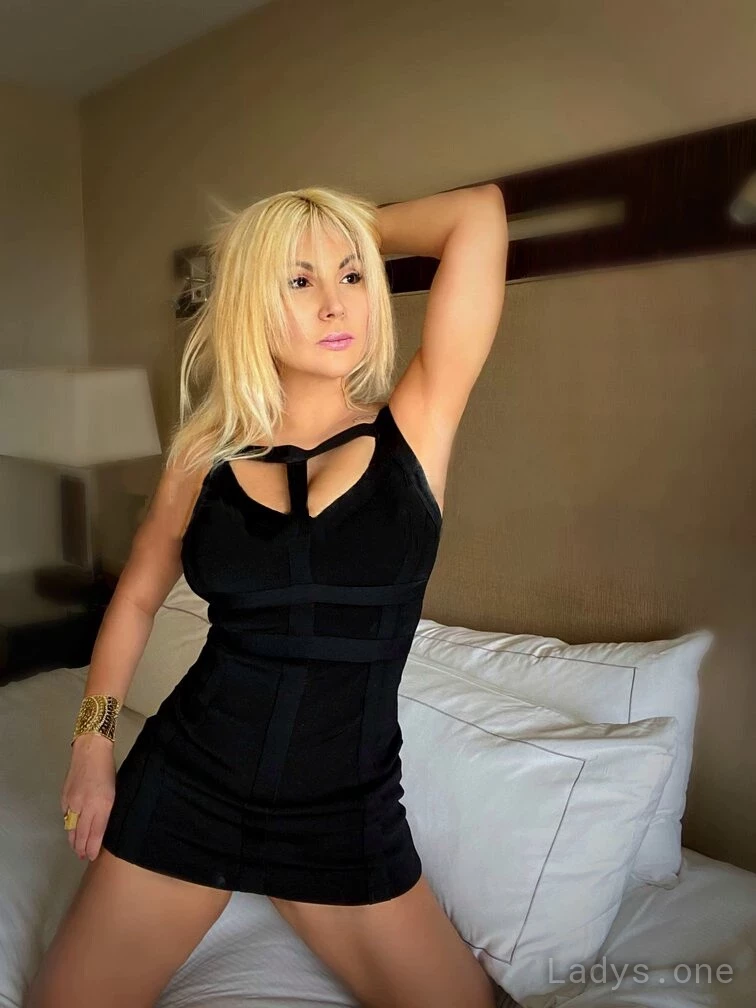 Ivana (33) – Call Girl & Independent Escort Service in Dearborn - Gallery Photo 3