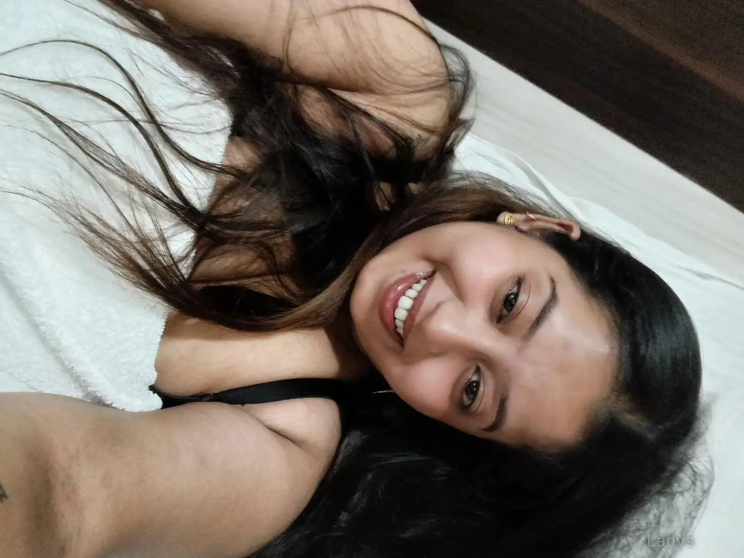 Aditi (21) – Call Girl & Independent Escort Service in Dehradun - Gallery Photo 5