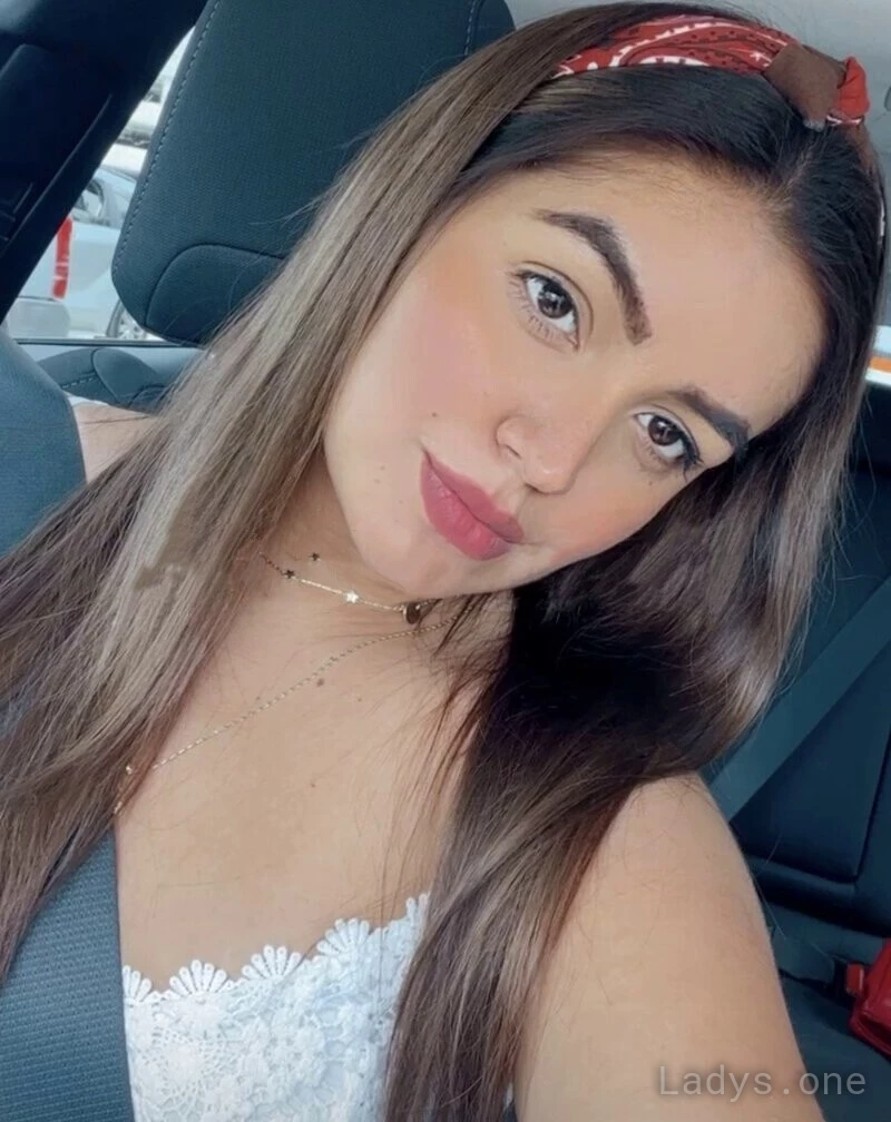 Tini (27) – Call Girl & Independent Escort Service in Delray Beach - Gallery Photo 4