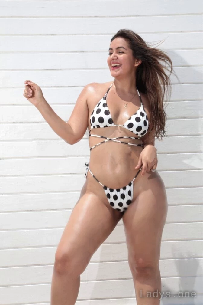 Tini (27) – Call Girl & Independent Escort Service in Delray Beach - Gallery Photo 3