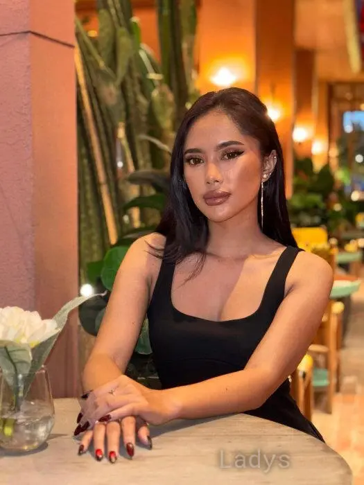 Jesslyn Amand (23) – Call Girl & Independent Escort Service in Denpasar - Gallery Photo 3