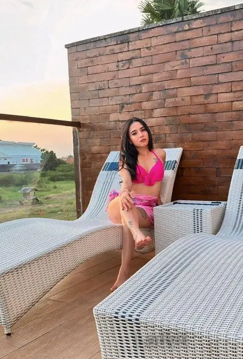 Fani (22) – Call Girl & Independent Escort Service in Denpasar - Gallery Photo 5