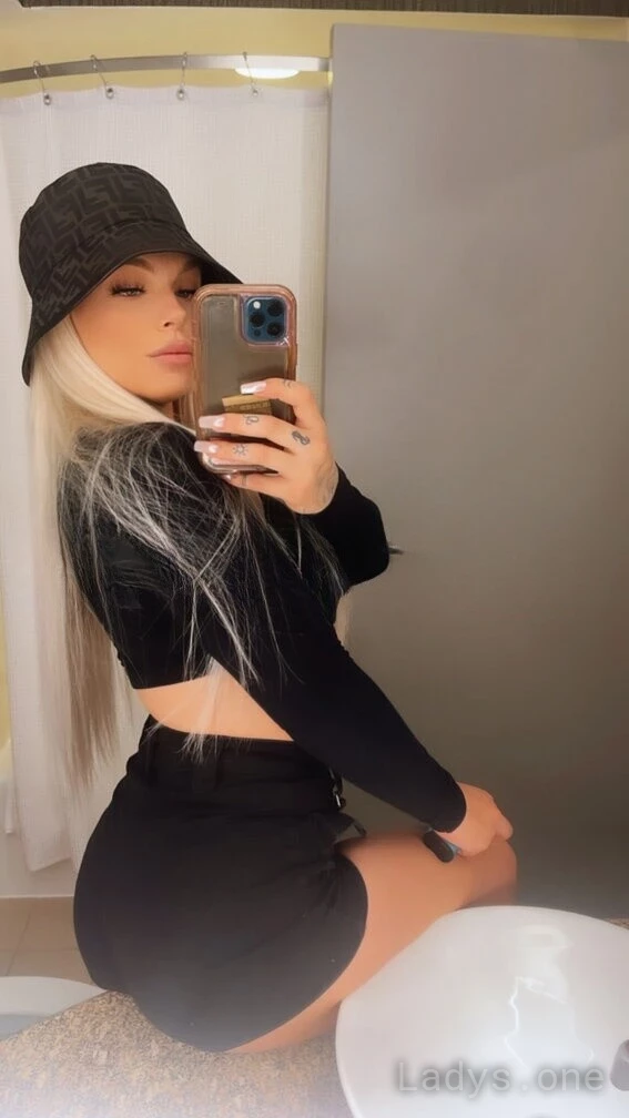 Alexis (23) – Call Girl & Independent Escort Service in Des Moines - Gallery Photo 3