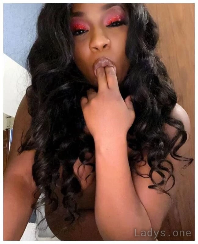 Nani (23) – Call Girl & Independent Escort Service in Dieppe - Gallery Photo 2