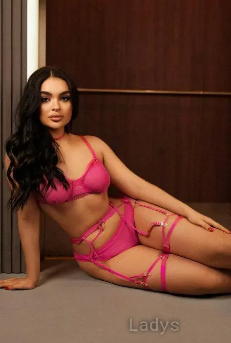 Valeria (23) – Call Girl & Independent Escort Service in Doha - Gallery Photo 4