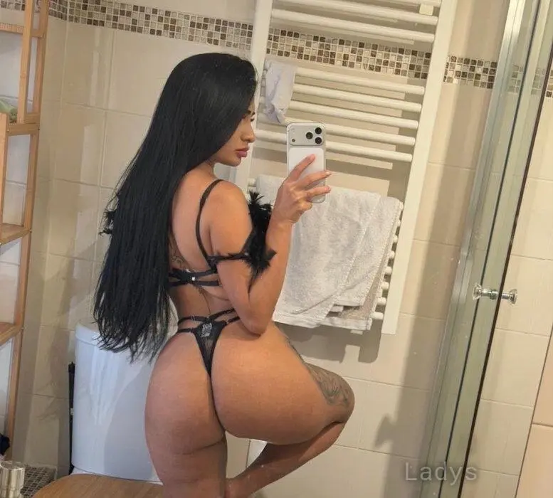 Giovanna (25) – Call Girl & Independent Escort Service in Draguignan - Gallery Photo 4