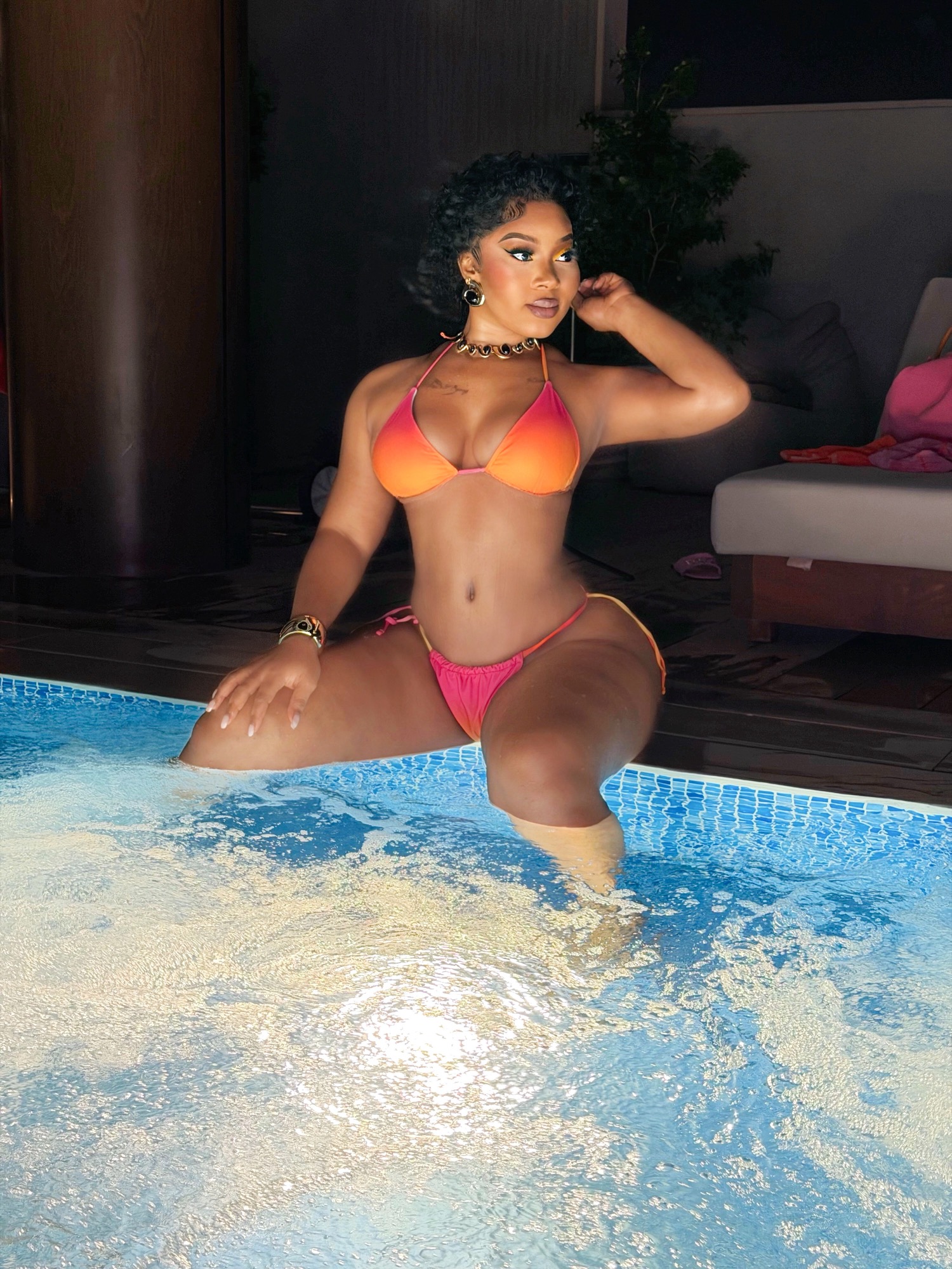 Berry (18) – Call Girl & Independent Escort Service in Dubai - Gallery Photo 3