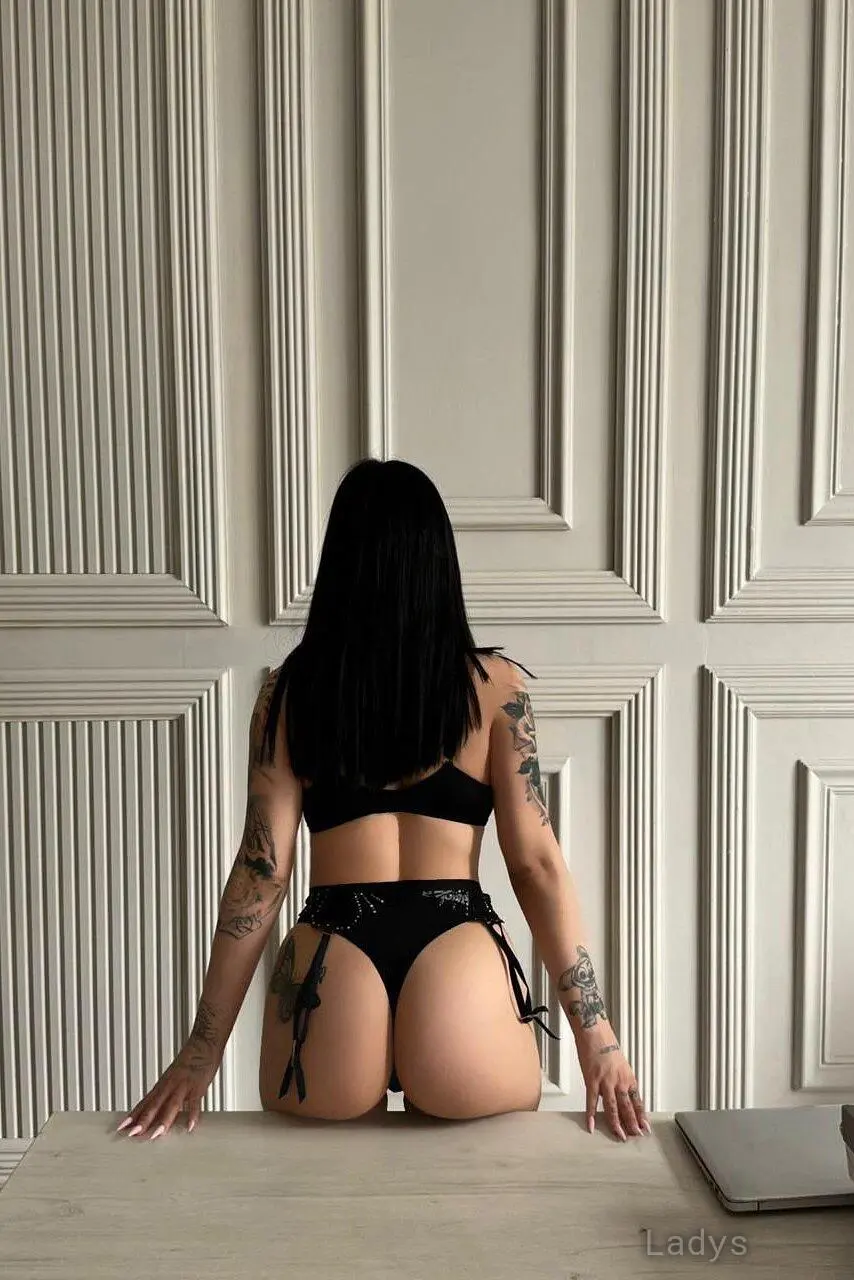 Stesha (25) – Call Girl & Independent Escort Service in Dubai - Gallery Photo 4