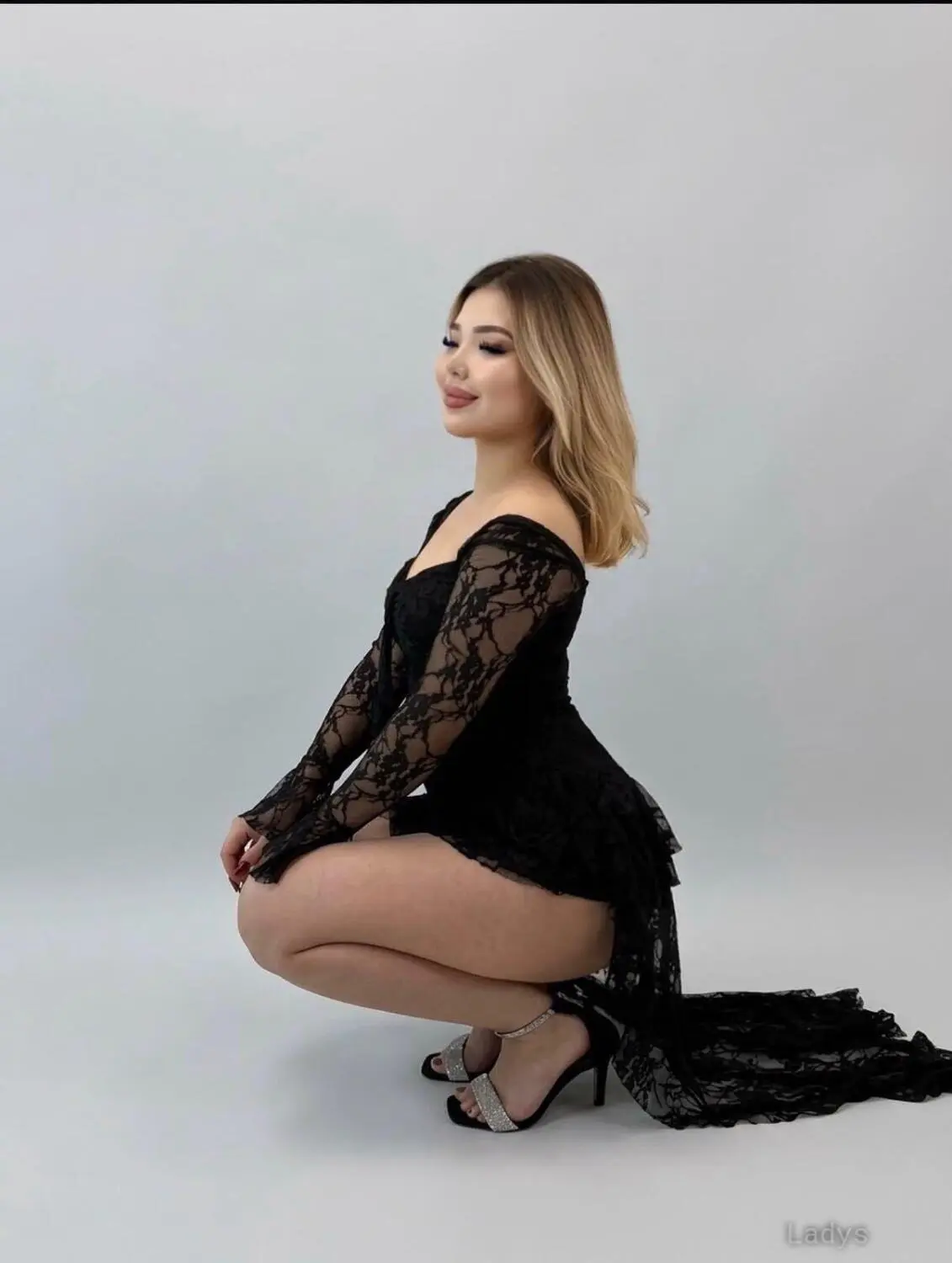 Elena (23) – Call Girl & Independent Escort Service in Dubai - Gallery Photo 4