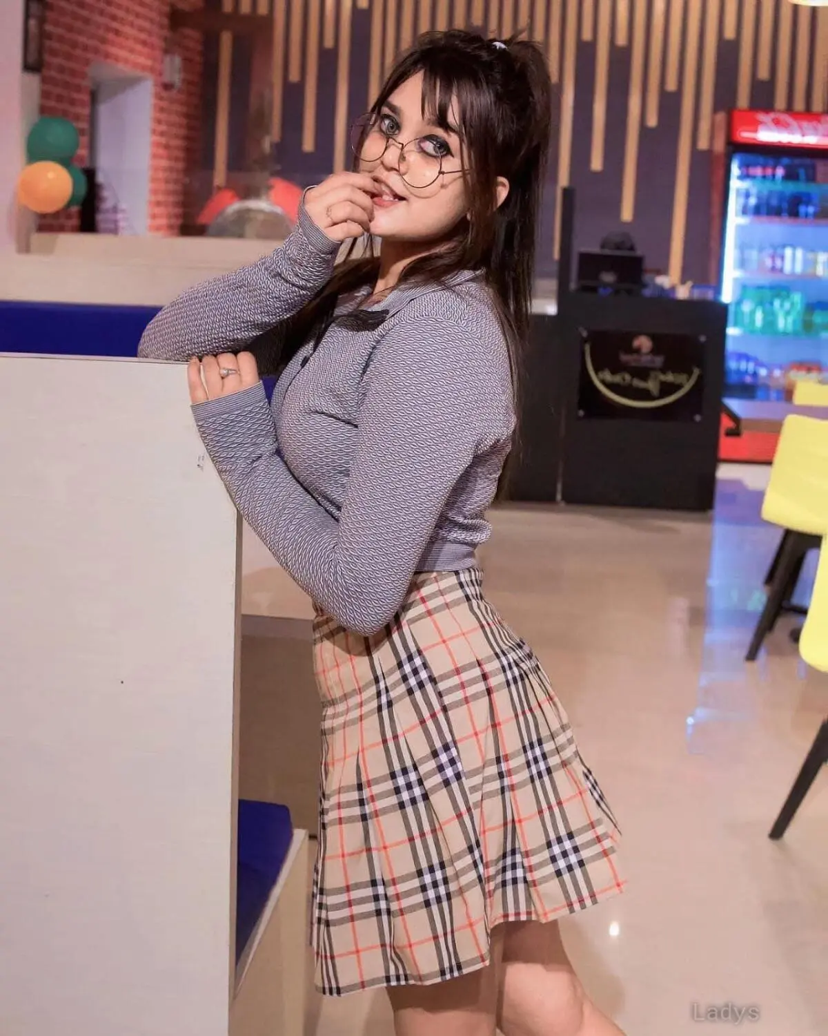 Sania (21) – Call Girl & Independent Escort Service in Dubai - Gallery Photo 8