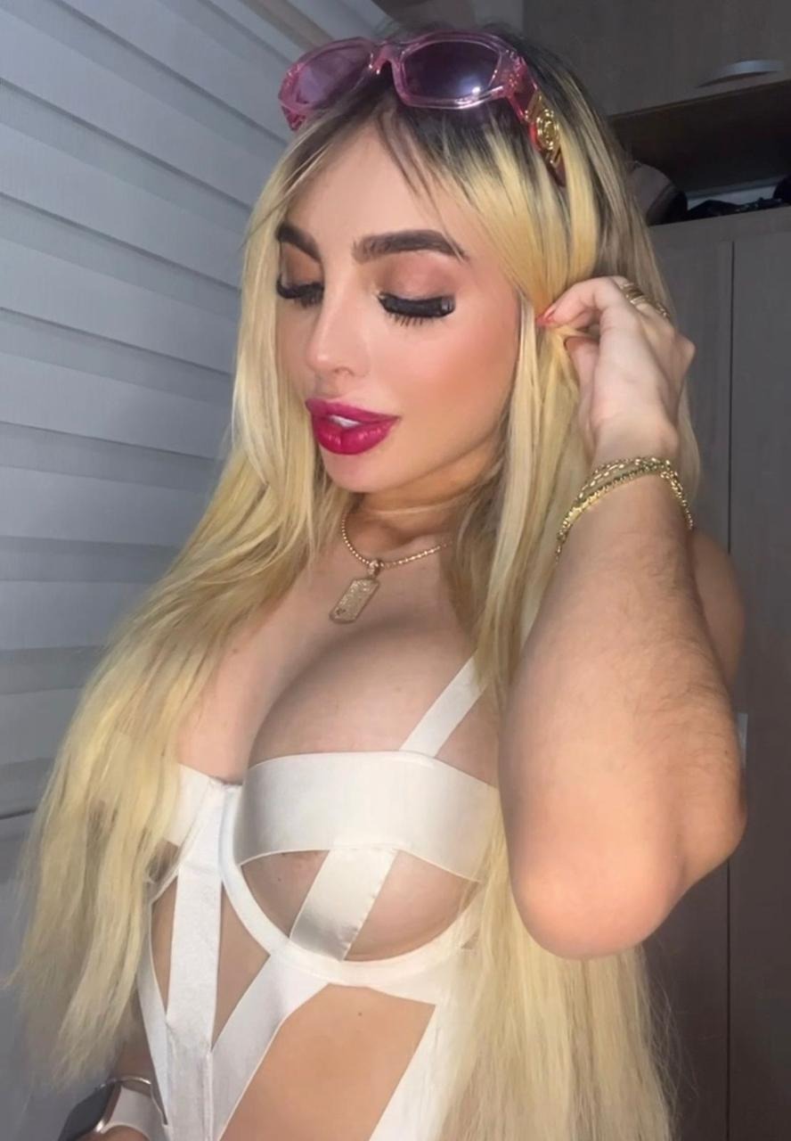 Mariana (18) – Call Girl & Independent Escort Service in Dubai - Gallery Photo 3