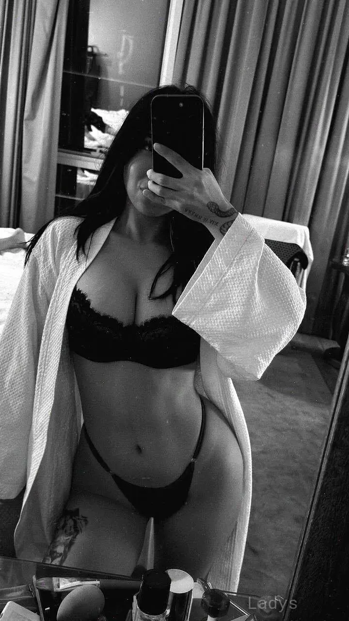 Vila (19) – Call Girl & Independent Escort Service in Dubai - Gallery Photo 3