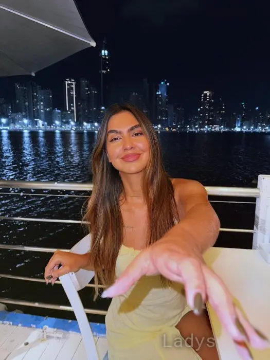 Valentina (24) – Call Girl & Independent Escort Service in Dublin - Gallery Photo 4