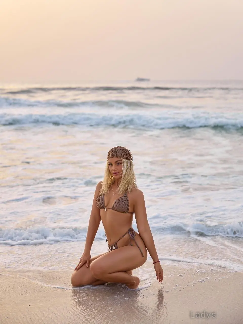 Wendy (21) – Call Girl & Independent Escort Service in Dudley - Gallery Photo 4