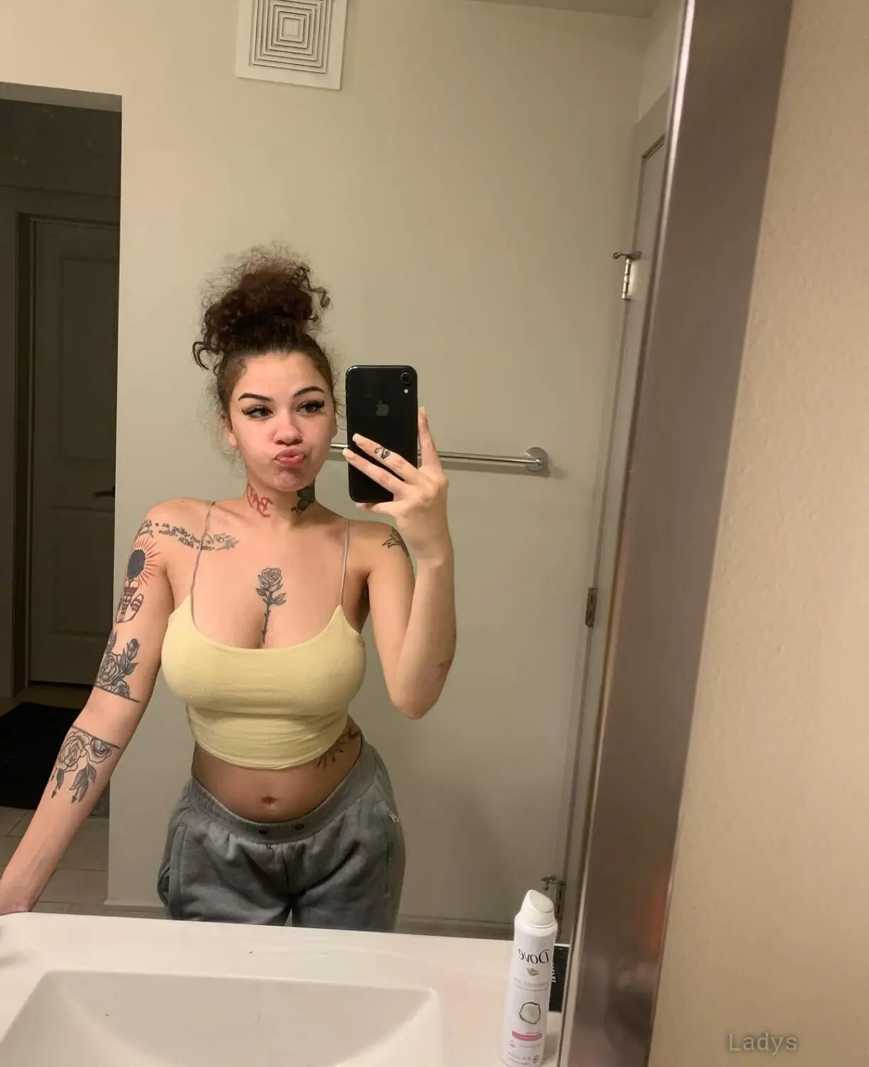Linda (26) – Call Girl & Independent Escort Service in Duluth - Gallery Photo 4