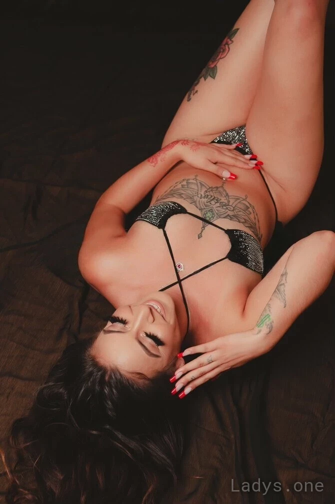 Monica (23) – Call Girl & Independent Escort Service in Dundalk - Gallery Photo 3