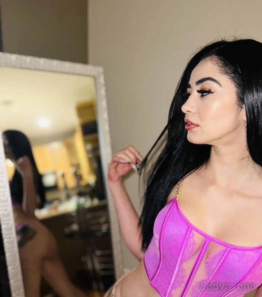 Diana (23) – Call Girl & Independent Escort Service in Eagan - Gallery Photo 5
