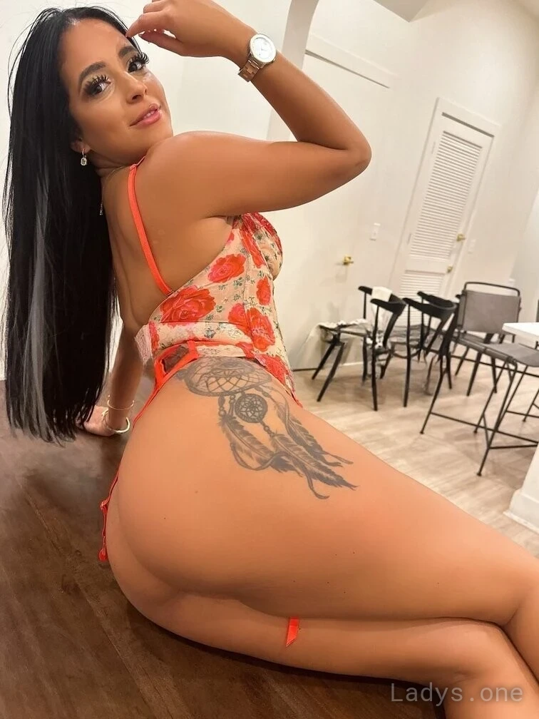 Daniella (28) – Call Girl & Independent Escort Service in Edison - Gallery Photo 2