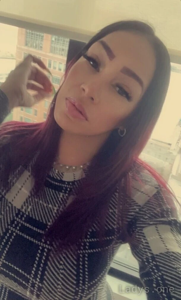 Ava (25) – Call Girl & Independent Escort Service in Edison - Gallery Photo 4