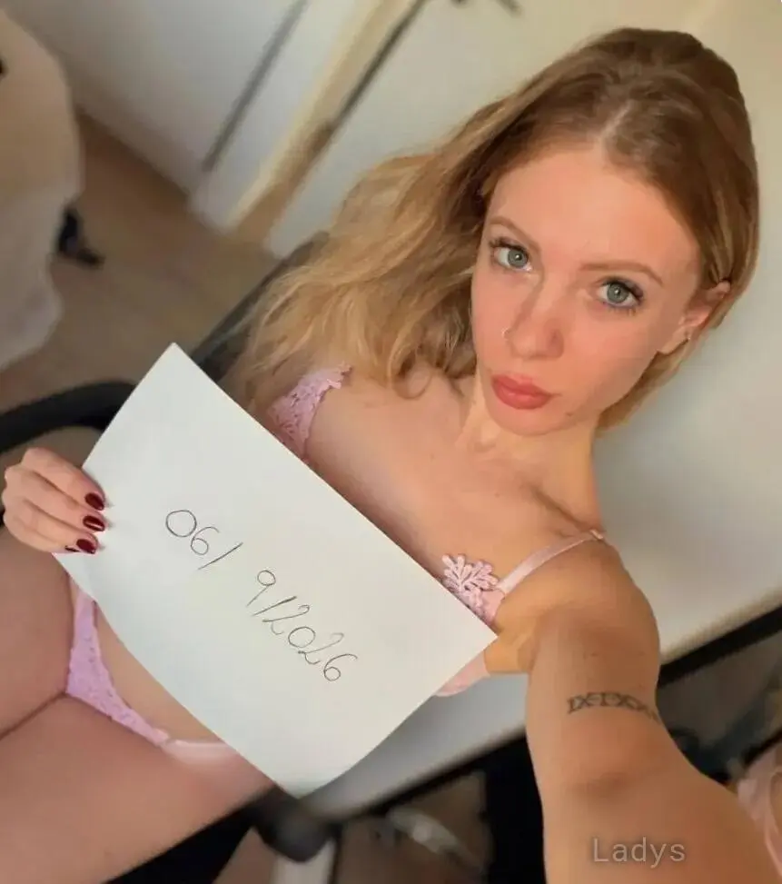 Mia (23) – Call Girl & Independent Escort Service in Edmonton - Gallery Photo 3