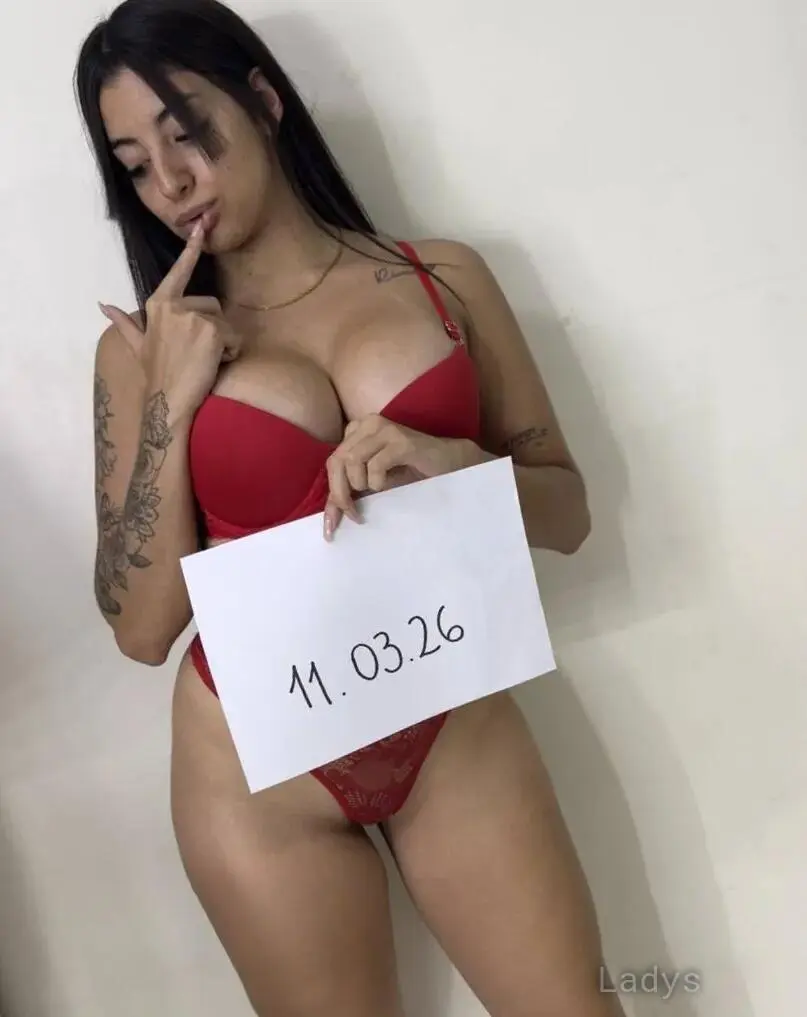 Jenny (22) – Call Girl & Independent Escort Service in Edmonton - Gallery Photo 4
