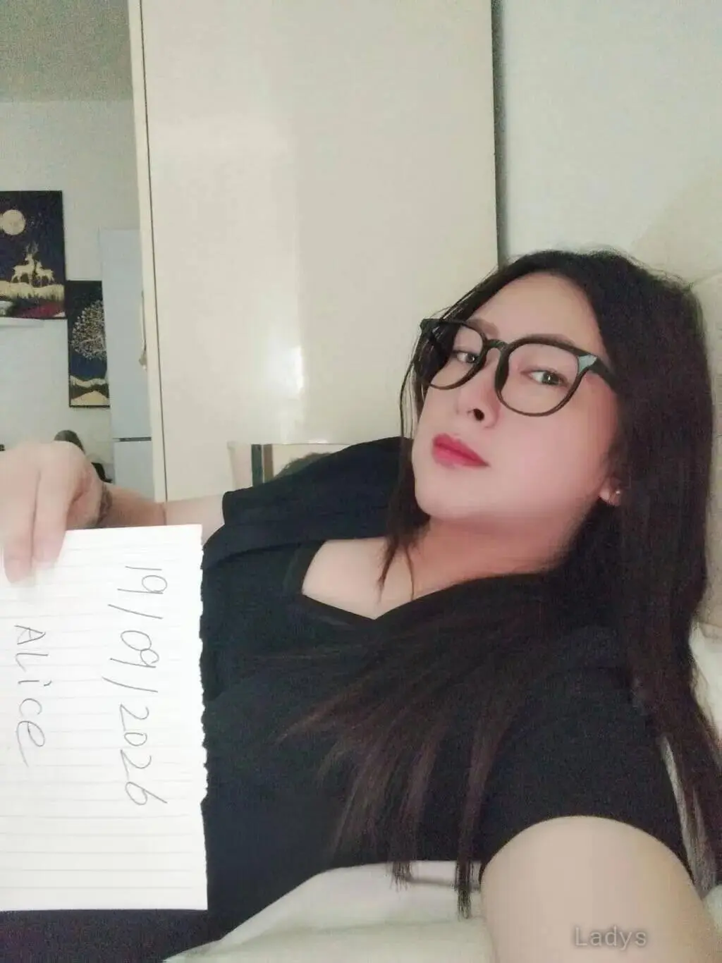 Alice (25) – Call Girl & Independent Escort Service in Edmonton - Gallery Photo 3