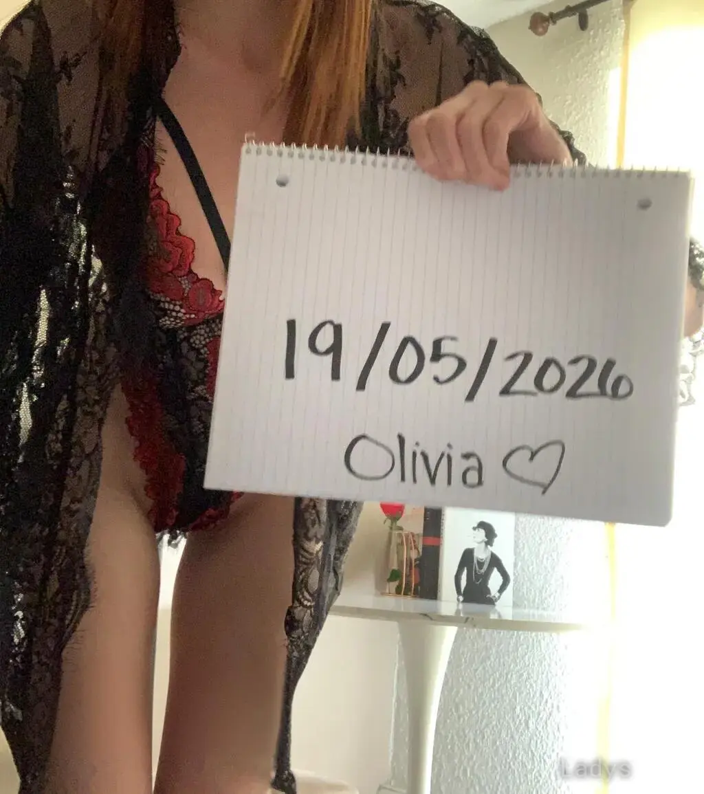 Olivia (23) – Call Girl & Independent Escort Service in Edmonton - Gallery Photo 3