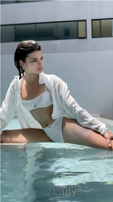 Aliana (25) – Call Girl & Independent Escort Service in Eilat - Gallery Photo 2